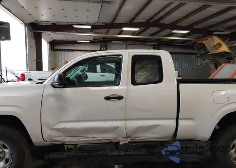 2016 Toyota Tacoma Sr z USA, uszkodzony, nr VIN 5TFRX5GNXGX061620